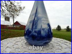 DOULTON BURSLEM England SALISBURY CATHEDRAL AW98341 BLUE & WHITE DISPLAY VASE