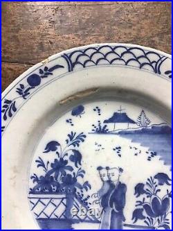 Delft 18th c Plate, Chinamen In Garden Blue & White with unusual border pattern