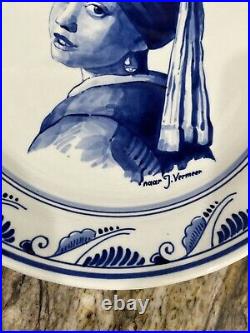 Delft Blue & White Plate Girl with a Pearl Earring Naar J. Vermeer Signed Back