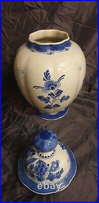 Dutch Delft Blue Porceleyne Fles, Royal delft lidded vase