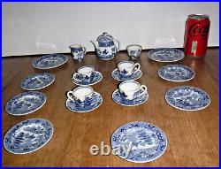 Early Wedgwood Blue & White Willow Pattern Miniature Tea Set & Dinner Plates