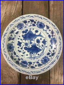 Estate Antique Vintage Chinese Blue White Porcelain Twin Fish Dish Charger Plate