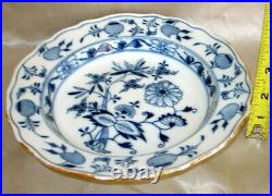 FIVE (5) Antique Meissen Blue Onion Gold Trim Soup Plates 8.5Dia. Crossed Sword