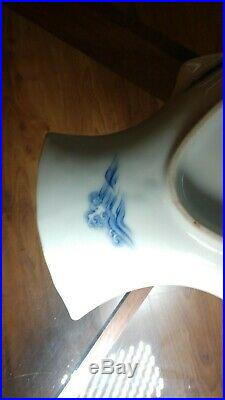 HUGE 16.5 (42 cm) Japanese Imari Fish Platter Plate Signed Blue White