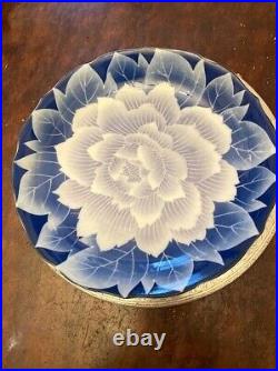 Japanese Mino Ware Blue White Paeony plate very handsome