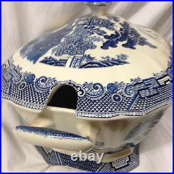 Johnson Brothers England Earthenware Willow Blue Rectangular Tureen 16 1/2