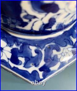 Large Vintage Chinoiserie Ginger Jar / Tea Caddy Blue and White Porcelain VGC
