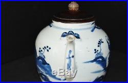 Late Ming Dynasty blue and white porcelain estimated Wanli period teapot