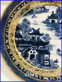 Lovely Chinese 18th century Qianlong Blue White Gilt Saucer Dish Plate