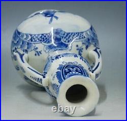 @ NEAR PERFECT @ Antique Porceleyne Fles blue & white Jugendstil Delft vase 1908