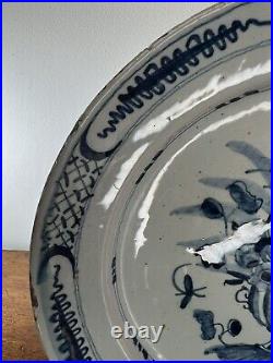 PAIR mid-18th Century Blue & White Delft Plates c. 1760 22.5cm