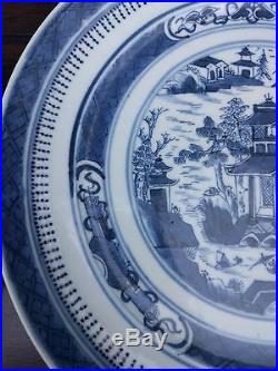 Pair of Chinese export porcelain plate nanking type blue and white