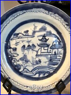 RARE EARLY ANTIQUE CHINESE CANTON EXPORT BLUE & WHITE PLATE CHARGER 19th CENTURY