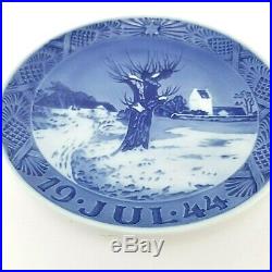 Rare Antique Royal Copenhagen Denmark 1944 Blue & White Christmas Plate Vintage