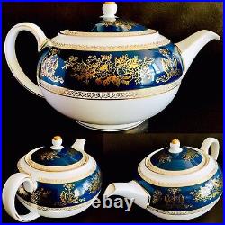 Rare Vintage Wedgwood Columbia Blue & Gold (R4509) Fine Bone China Teapot