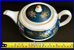 Rare Vintage Wedgwood Columbia Blue & Gold (R4509) Fine Bone China Teapot