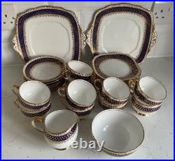 Royal Albert Crown China. Tea Service, 1925/27 35 Pieces. Blue and Gold on White
