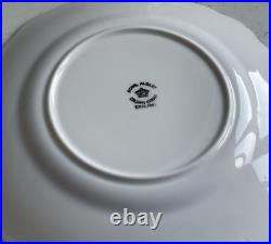 Royal Albert Crown China. Tea Service, 1925/27 35 Pieces. Blue and Gold on White