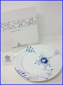 Royal Copenhagen #97 Plate white Blue Fluted Mega Royal