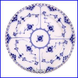 Royal Copenhagen Full Lace Blue Fluted Plate 1091 Musselmalet w21.5 cm