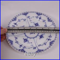 Royal Copenhagen Full Lace Blue Fluted Plate 1091 Musselmalet w21.5 cm