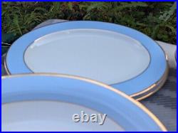 Royal Doulton Bruce Oldfield 2004 dining set / teaset 76 pieces. Blue/white/gold