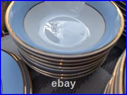 Royal Doulton Bruce Oldfield 2004 dining set / teaset 76 pieces. Blue/white/gold
