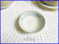 Royal Doulton Dinner Service Hampton Court Blue/White Plates/Bowls