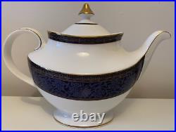Royal Doulton English Brocade H5217 Teapot VGC Date 1992 White Blue Gold