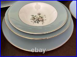 Royal doulton rose elegans dinner service. 6 People. 20 Pieces