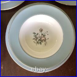 Royal doulton rose elegans dinner service. 6 People. 20 Pieces