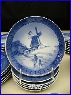 Run of 39 Royal Copenhagen Blue & White Christmas Plates 1960 2008 MINT (13)