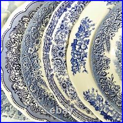 SIX Mismatched Blue and White Plates/Dishes. Blue and White Transferware Plates