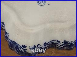 SPODE ITALIAN PATTERN 22.5 cm diameter round lobed dish. Oval blue mark. Used