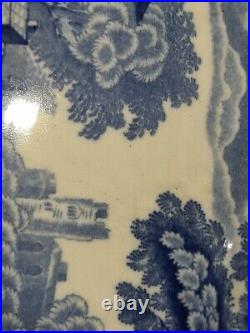 SPODE ITALIAN PATTERN 22.5 cm diameter round lobed dish. Oval blue mark. Used