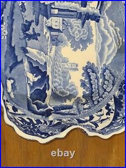 SPODE ITALIAN PATTERN 22.5 cm diameter round lobed dish. Oval blue mark. Used