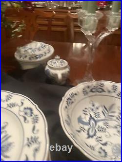 Set of 5 Blue Danube Japan Blue Onion Dinner Plates 10 1/4 Block Stamp