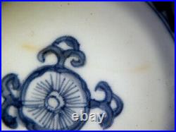 Small Antique Chinese Ming Transitional Blue White Octagonal Saucer Dish 17th C