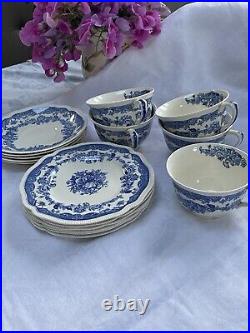 VGC 5 Johnson Brothers Blue & White Persian Tulip Tea Cups, Saucers & Plates