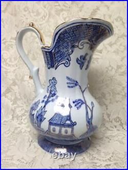 Vintage, Large, Ironstone, Gold Trimmed Blue Willow 11.5 in, 85 oz Pitcher