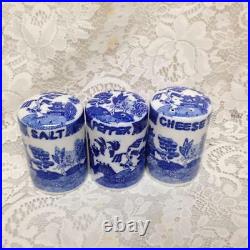 Vintage, Rare, 6-pc Blue Willow Round Shaker Set 4in x 3in each with Wooden Shelf
