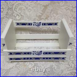 Vintage, Rare, 6-pc Blue Willow Round Shaker Set 4in x 3in each with Wooden Shelf