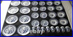Vintage Waterside Willow 32 Piece Dinner Set