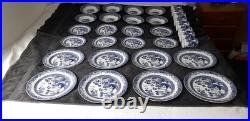 Vintage Waterside Willow 32 Piece Dinner Set