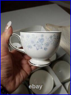 Wedgwood 12pcs Belle Fleur Blue Flowers Platinum Rim Bone-China White Footed Cup