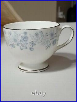 Wedgwood 12pcs Belle Fleur Blue Flowers Platinum Rim Bone-China White Footed Cup