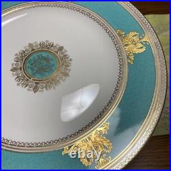 Wedgwood Black Urn Columbia Powder Turquoise Dinner Plate 27cm White and Blue