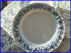 Wedgwood Etruria Barlaston Emboss Queens Ware Blue White 6 Dinner Plate 10 1/8