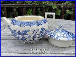 Wedgwood Etruria Willow Large Squat Blue 2 1/2 Pt White Deco Styled Teapot Vgc