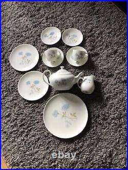 Wedgwood Ice Rose Bone China 11 pieces